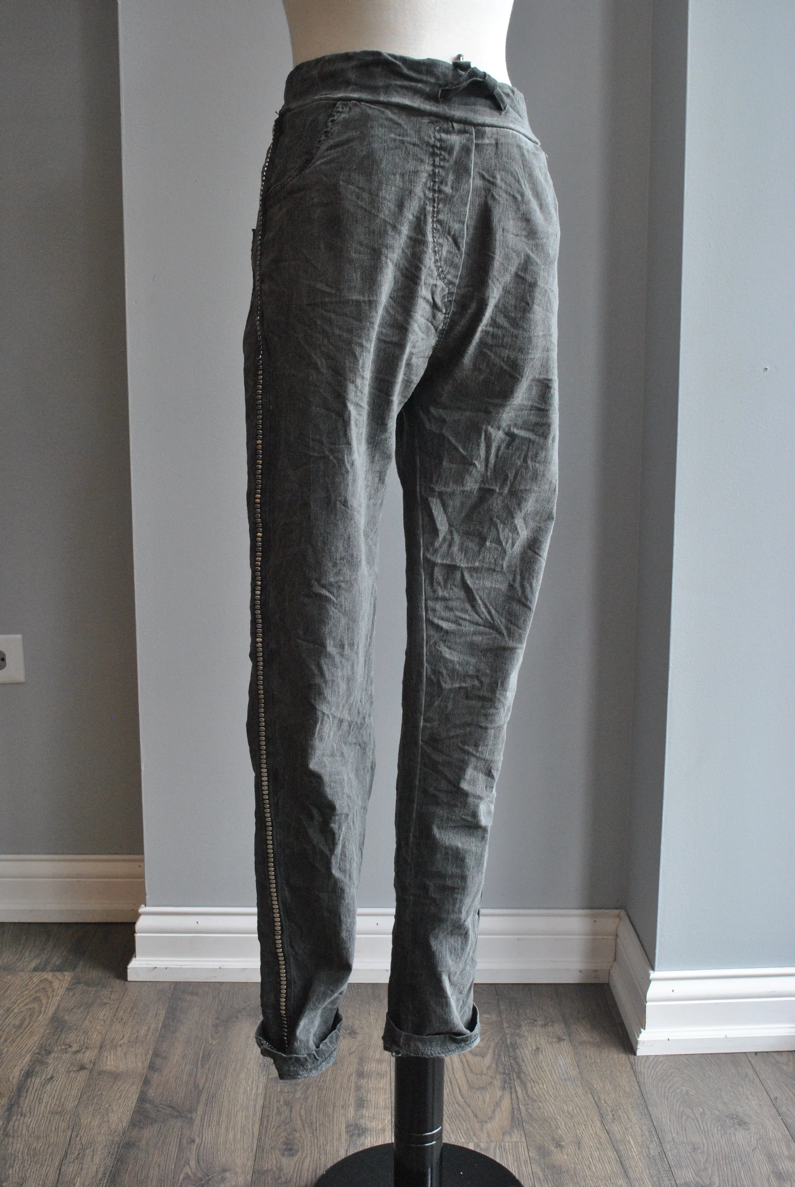 CHARCOAL GREY PANTS WITH SIDE SILVER TRIM AND POCKETS