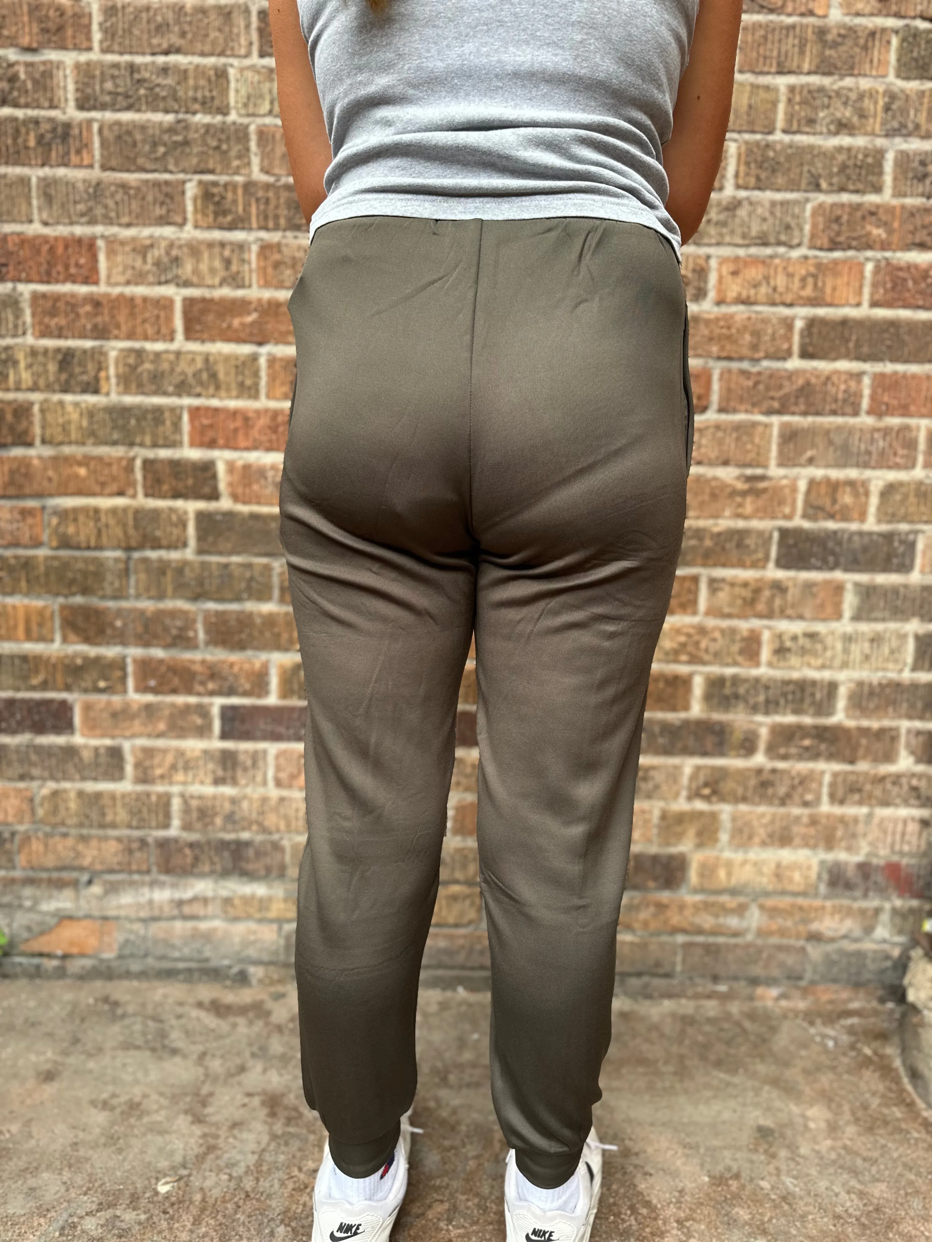 Cuffed Athletic Joggers w/ Zippered Pockets