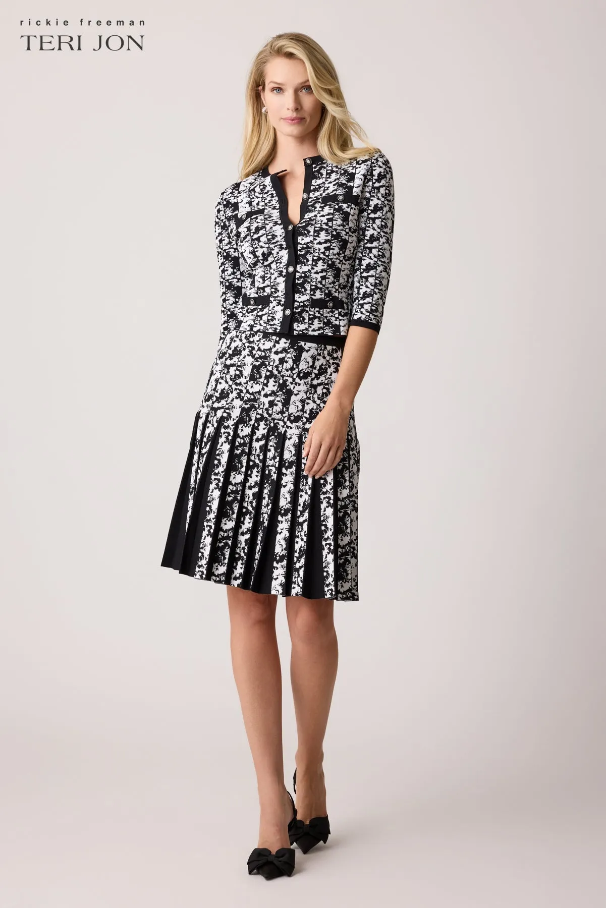 Double Knit Printed Box Pleat Skirt - Black White