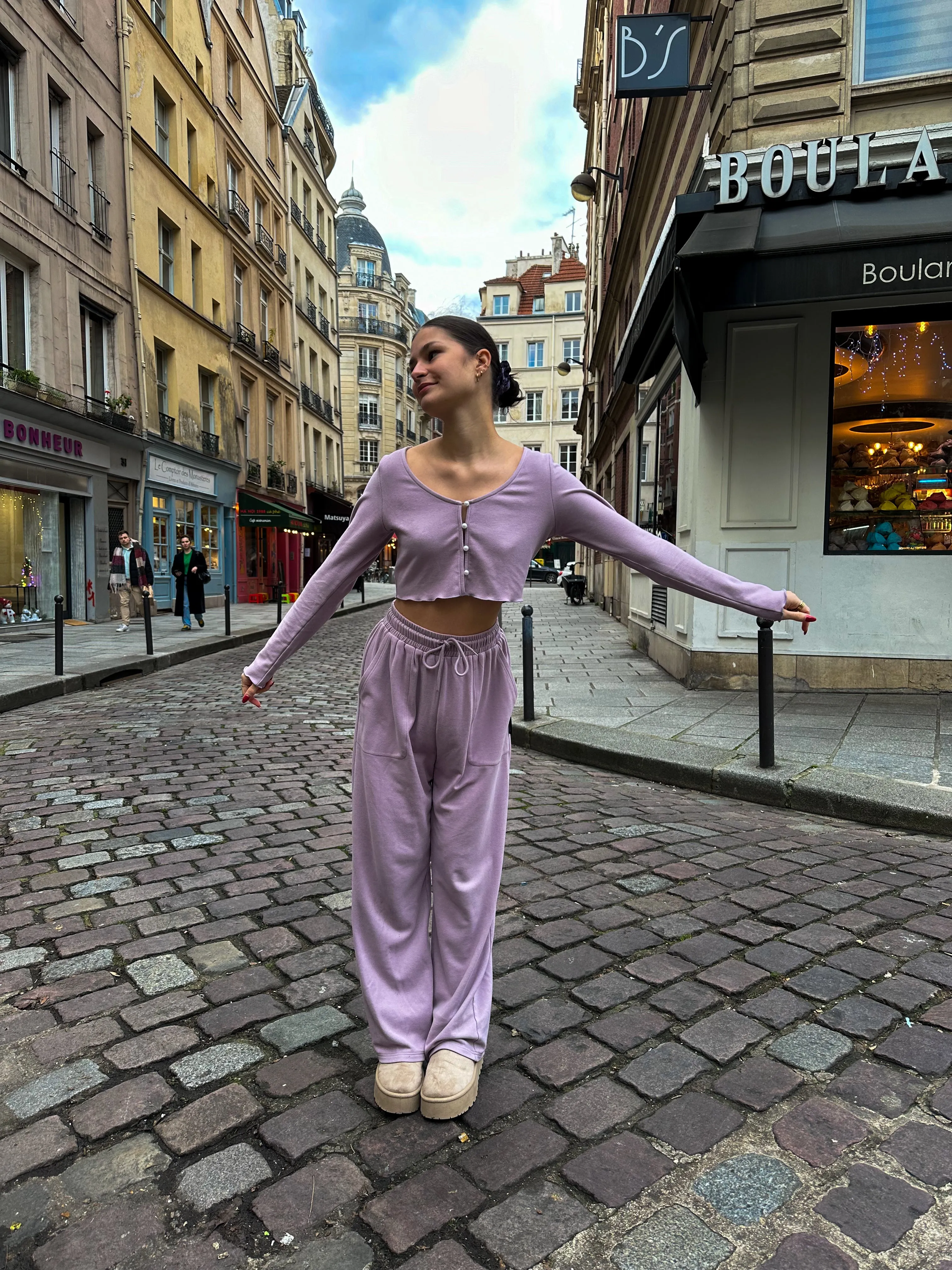 LAVENDER SOFT CARDIGAN - PARIS