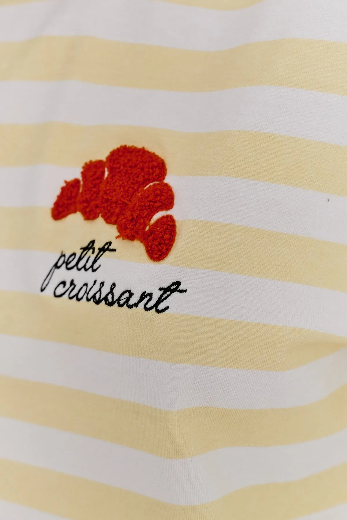 Petit Croissant T-shirt