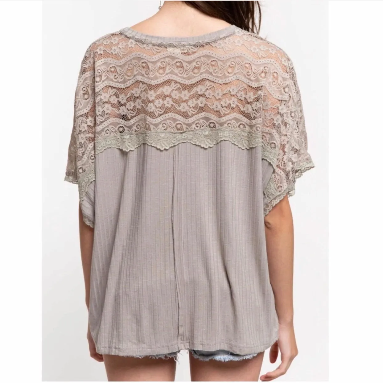 Top Lace Top Taupe