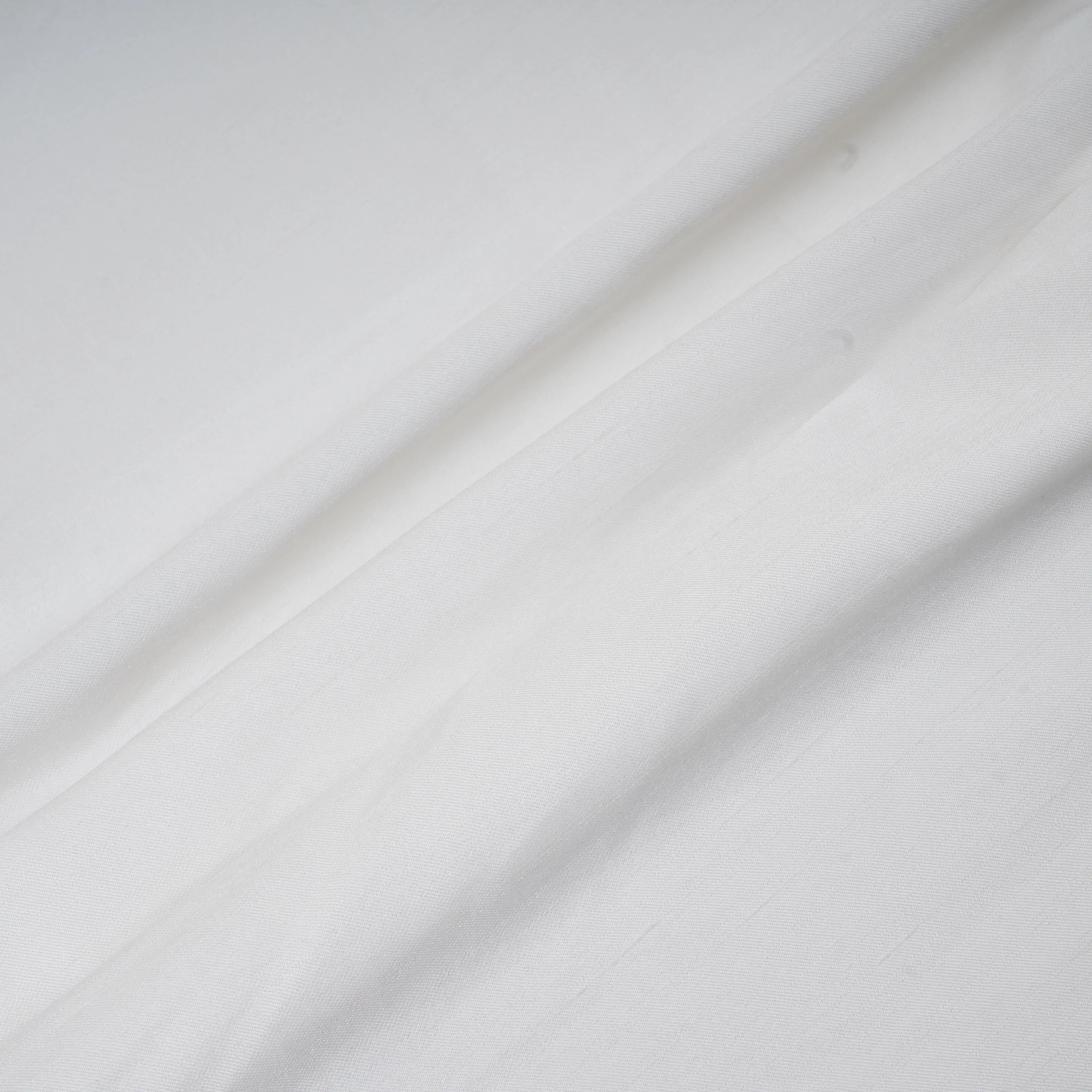 White Polyster Woven Fabric 1696
