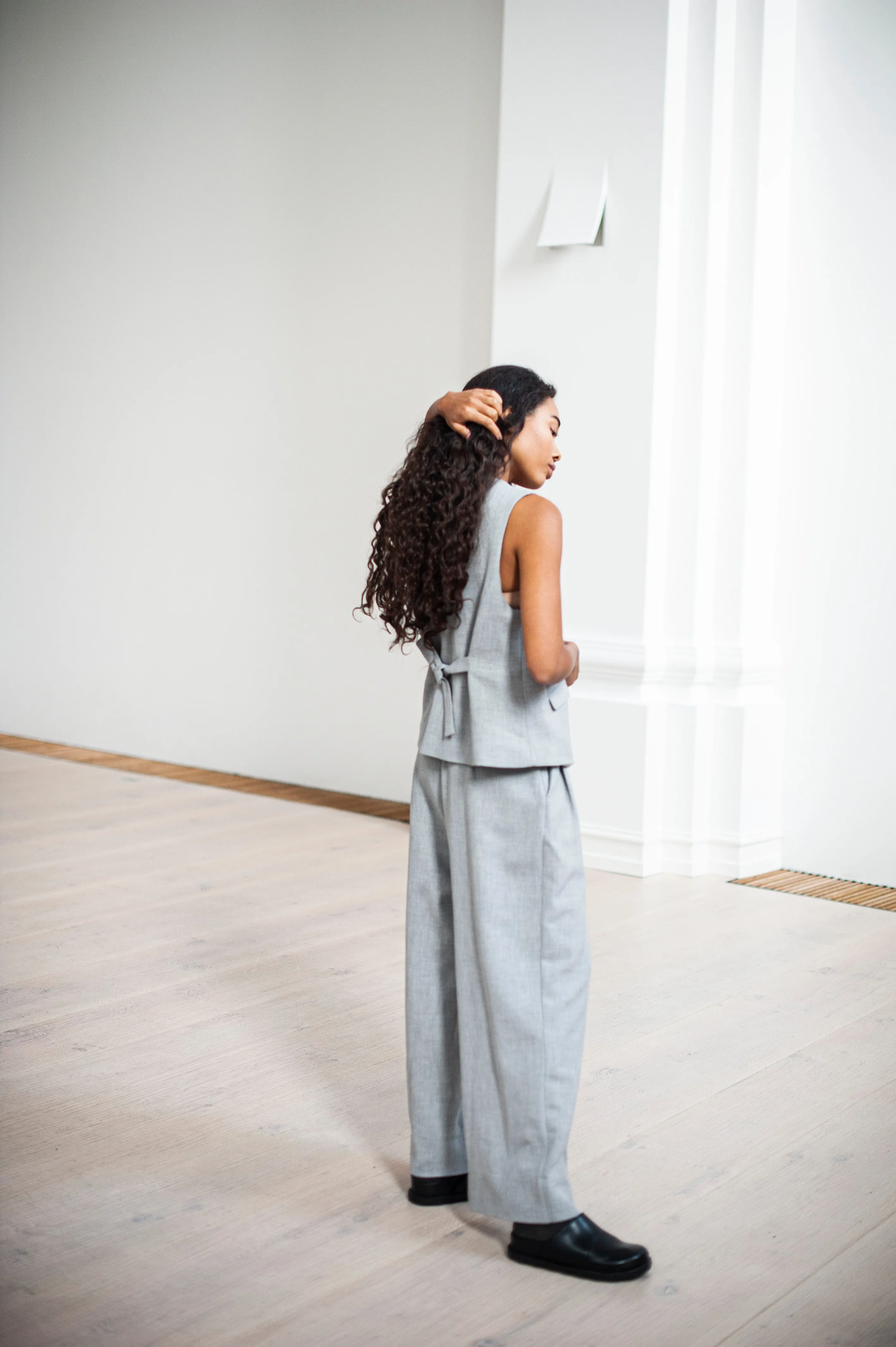 Women's heavy cotton wide-leg pleated pants